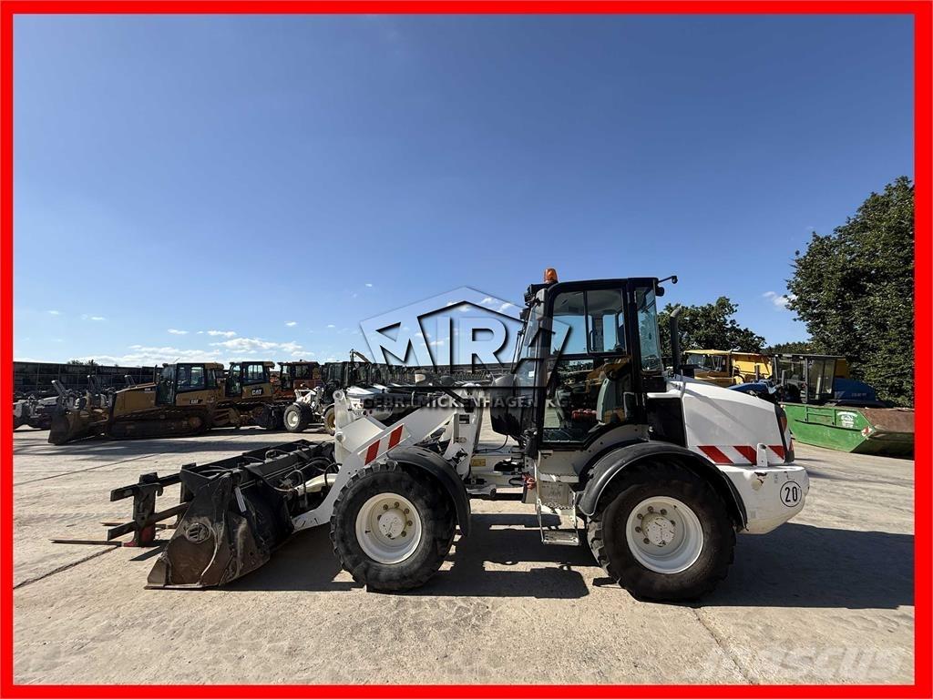 CAT 908M 轮式装载机