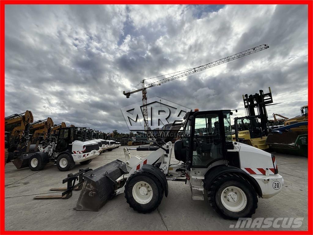 CAT 908M 轮式装载机