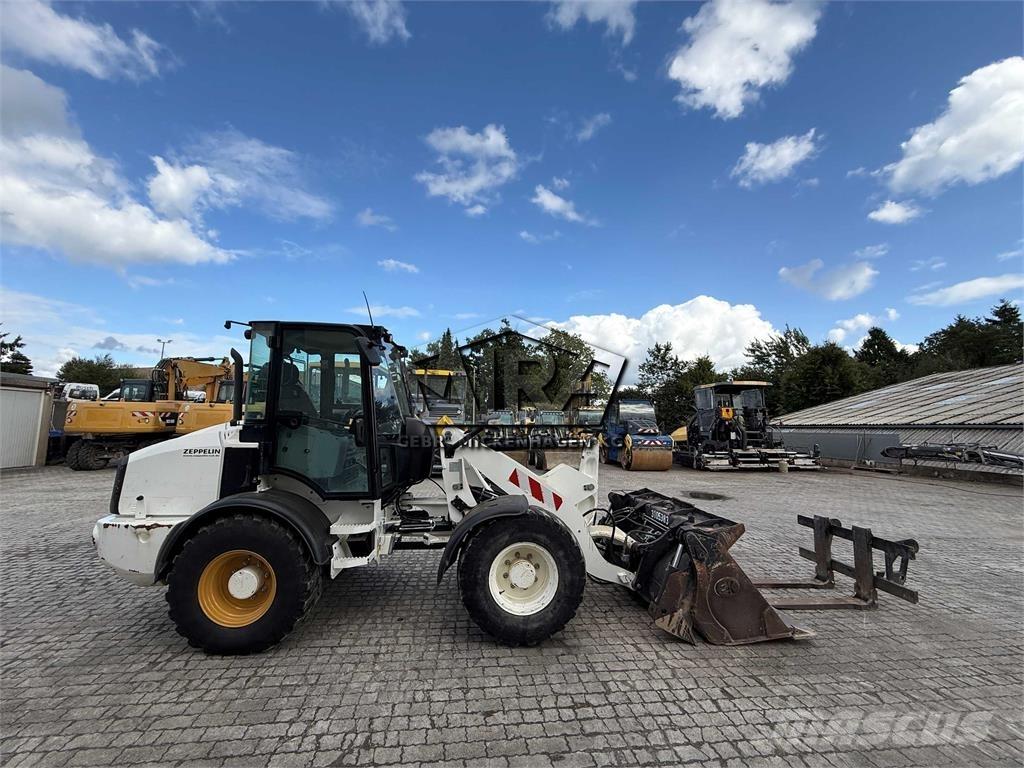 CAT 908M 轮式装载机