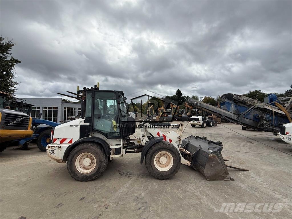 CAT 908M 轮式装载机