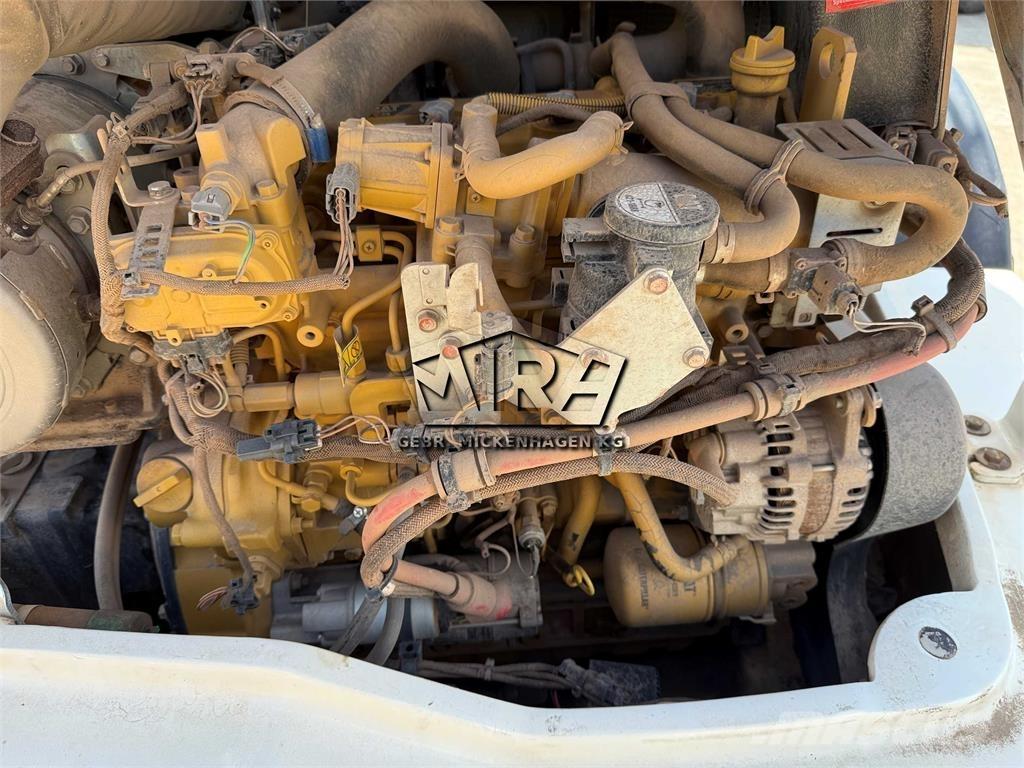 CAT 908M 轮式装载机