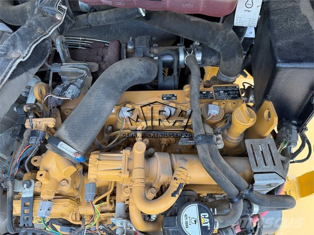CAT 908M 轮式装载机