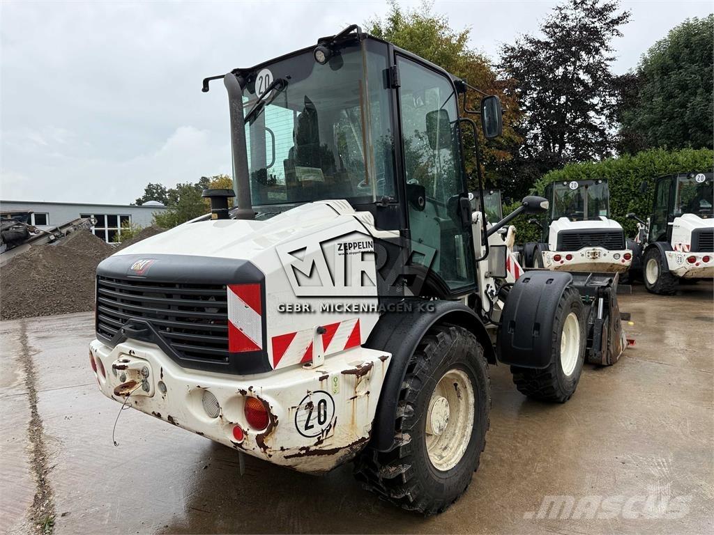 CAT 908M 轮式装载机
