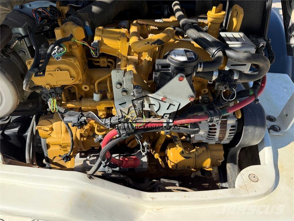 CAT 908M 轮式装载机