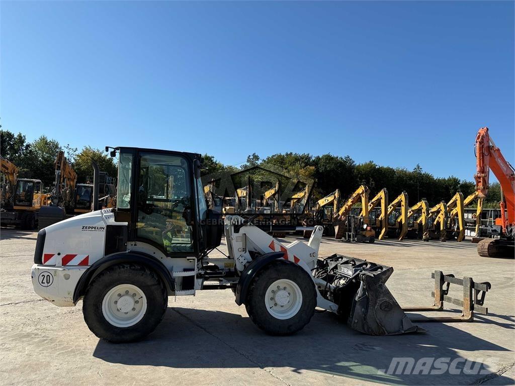 CAT 908M 轮式装载机