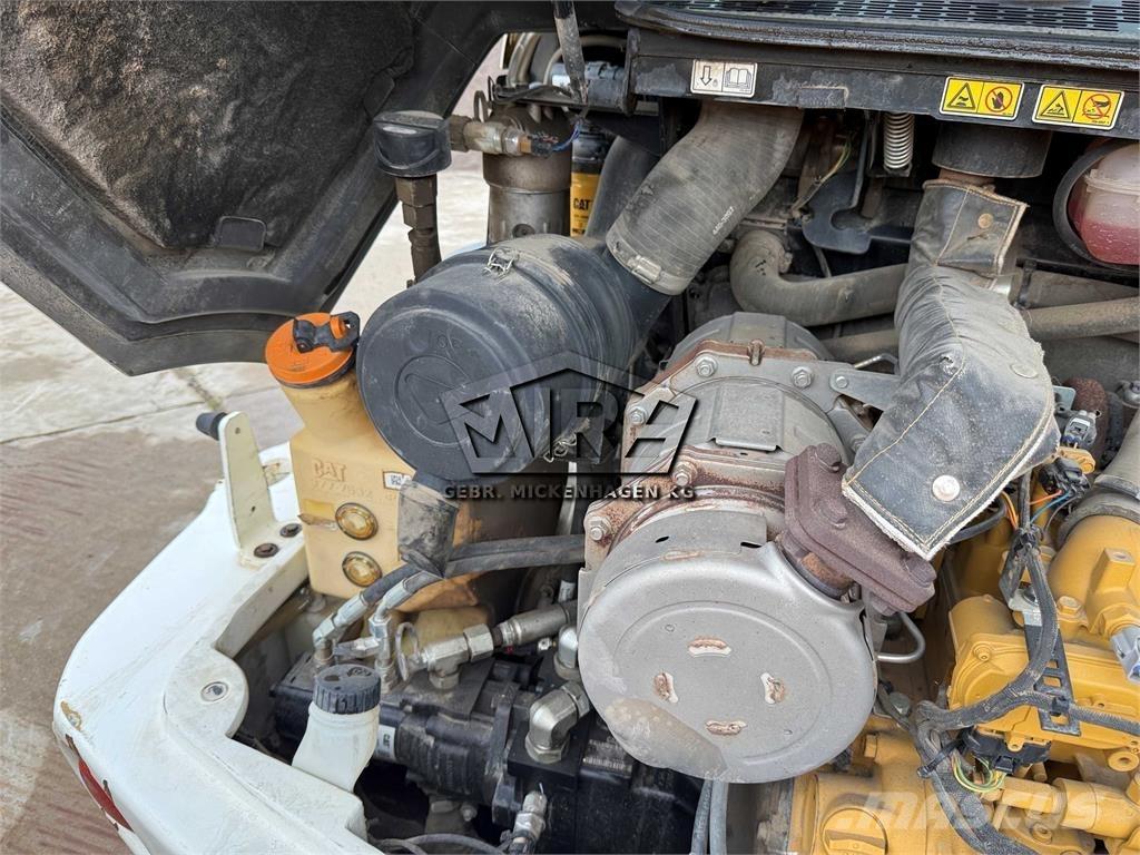 CAT 908M 轮式装载机