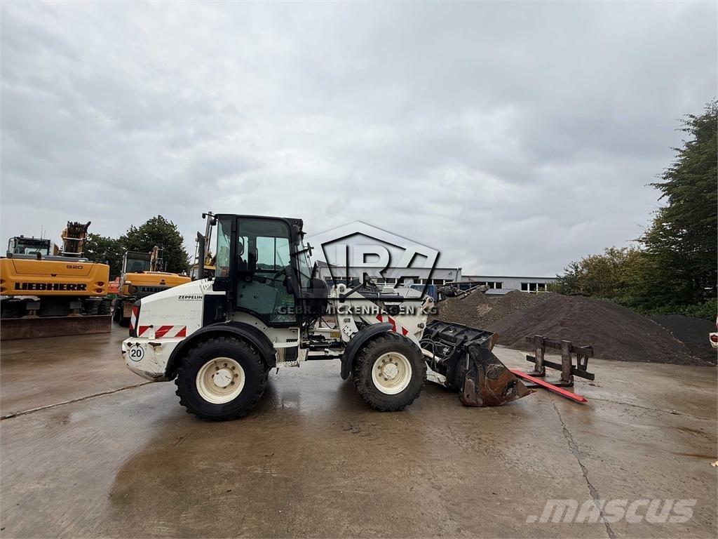CAT 908M 轮式装载机