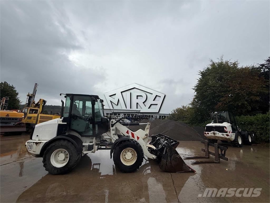 CAT 908M 轮式装载机