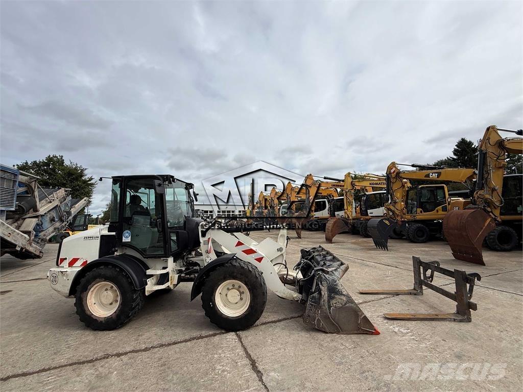 CAT 908M 轮式装载机