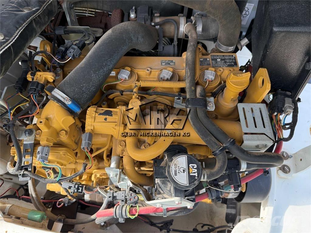 CAT 908M 轮式装载机