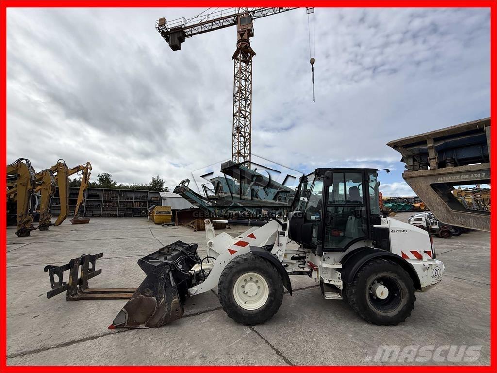 CAT 908M 轮式装载机