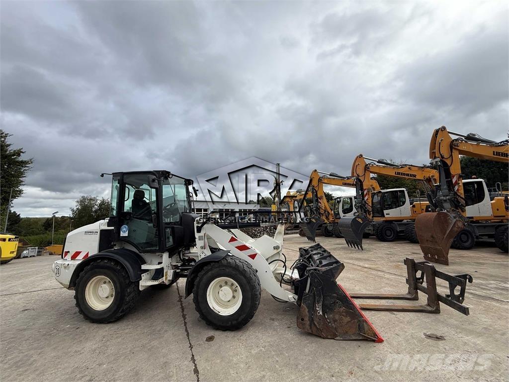 CAT 908M 轮式装载机