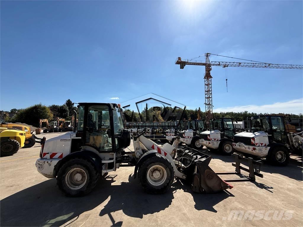 CAT 908M 轮式装载机