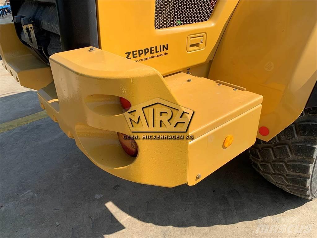 CAT 938M 轮式装载机