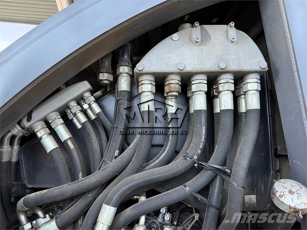 Dynapac SD 2500 C 沥青摊铺机