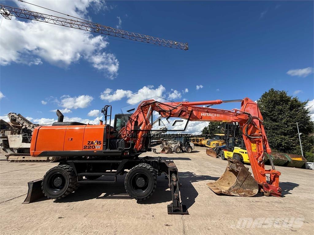 Hitachi ZX 220W-6 轮式挖掘机