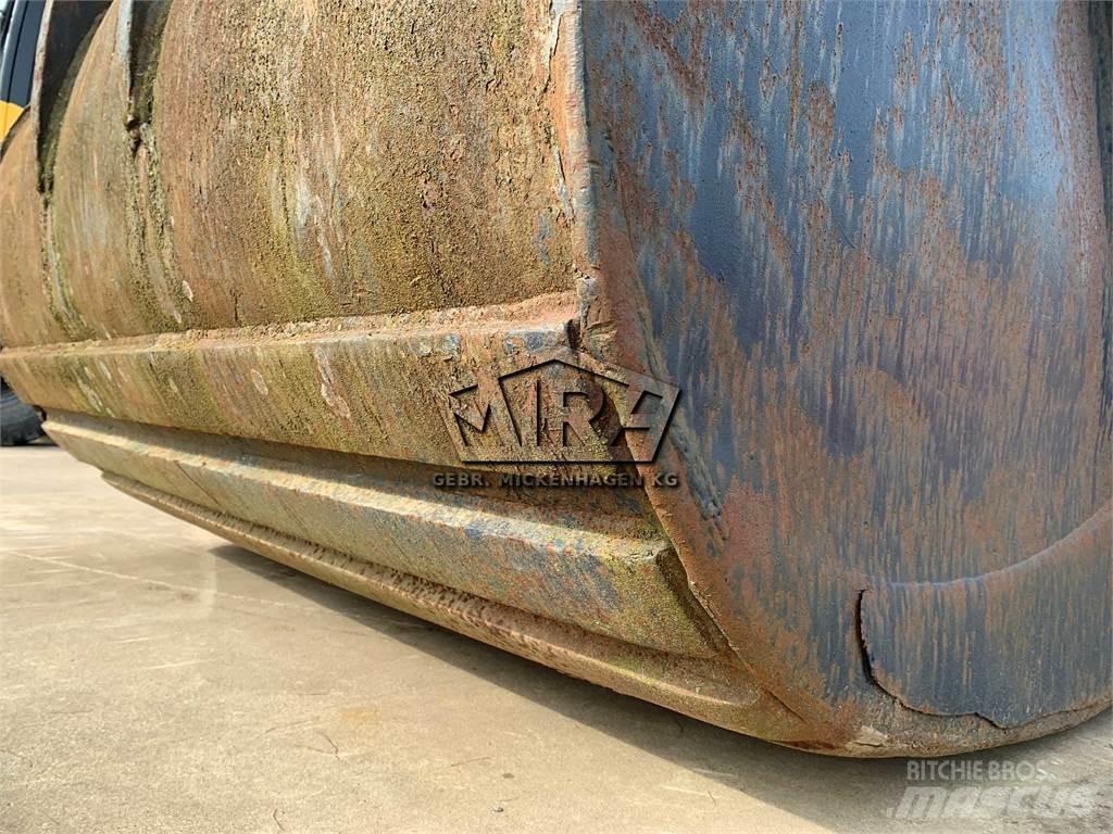 Komatsu 1800 mm 挖掘机配件