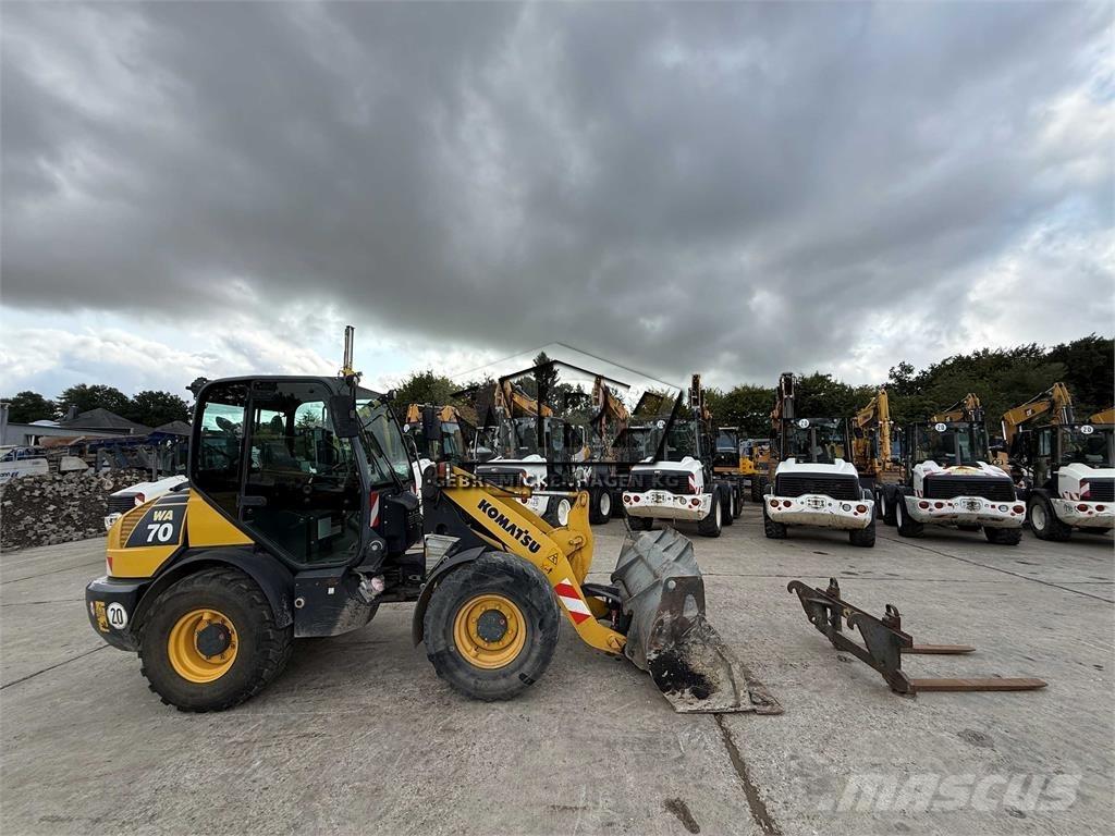 Komatsu WA70-7 轮式装载机