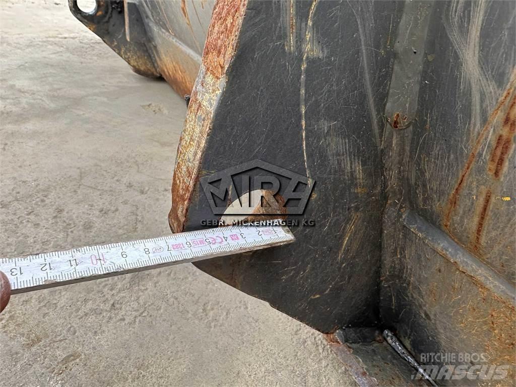 Volvo 2100 mm / L35 挖斗