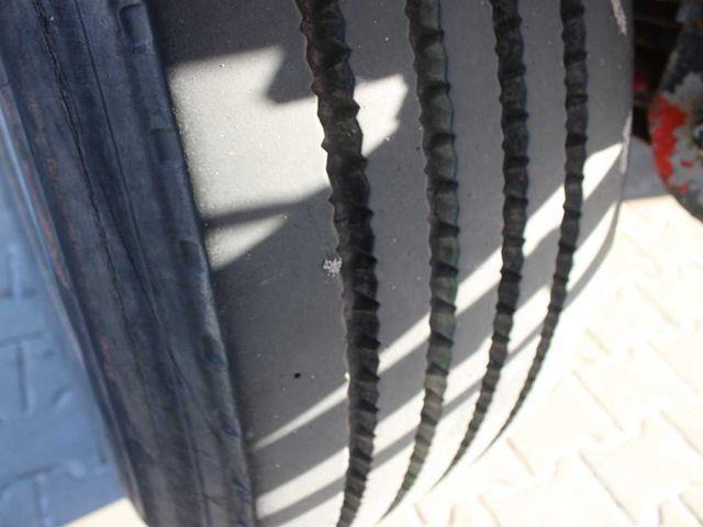  ANBS, PNEU 80% 侧帘拖车