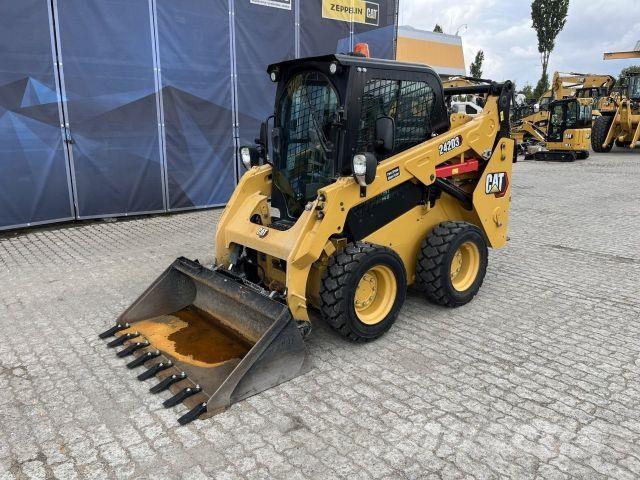 CAT 242D3 建筑机械-其他