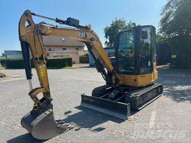 CAT 304 小型挖掘机
