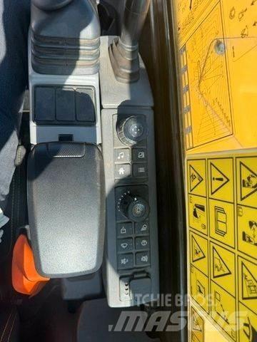 CAT 304 小型挖掘机