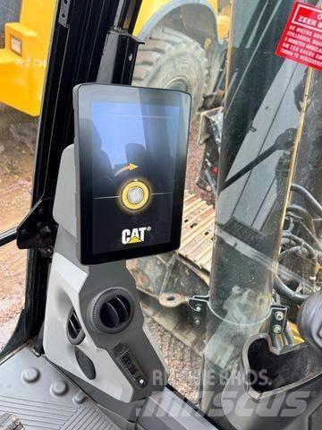 CAT 323 履带挖掘机