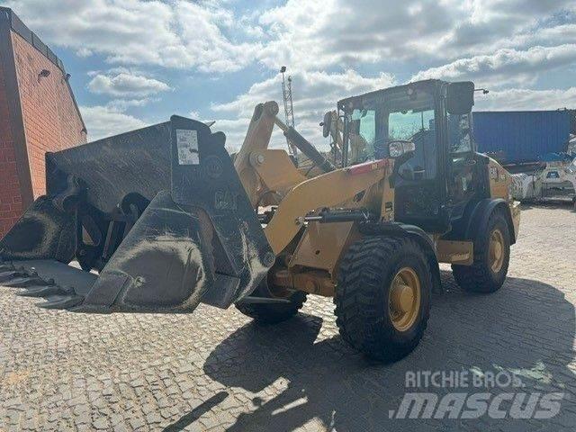 CAT 906 轮式装载机