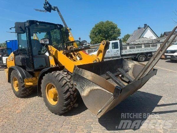 CAT 906 轮式装载机