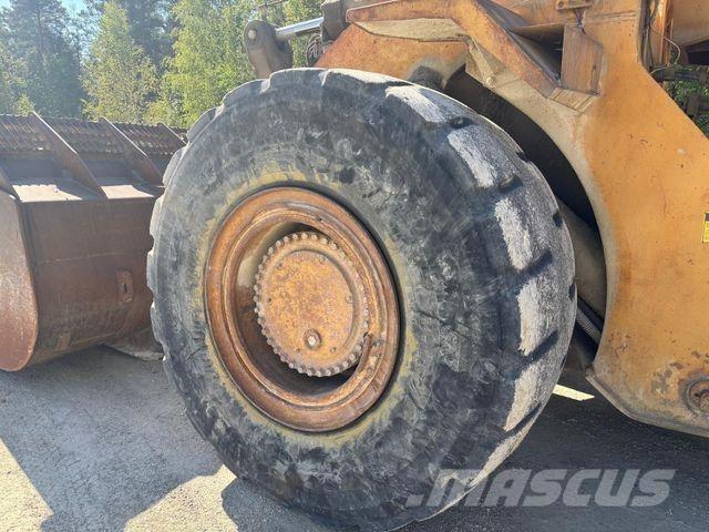CAT 988 B 轮式装载机