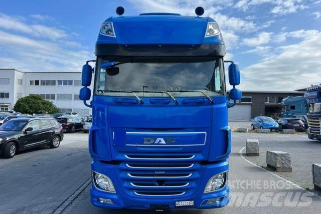 DAF XF510 6x2 篷布货车
