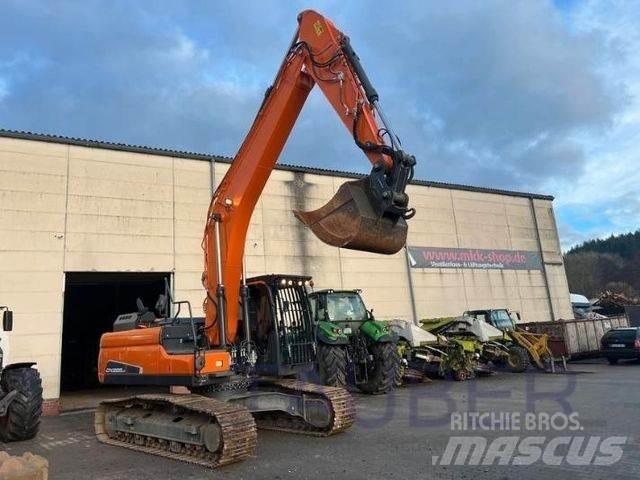 Doosan DX 225 LC-5 履带挖掘机