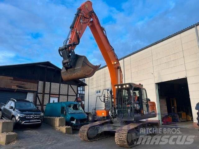Doosan DX 225 LC-5 履带挖掘机