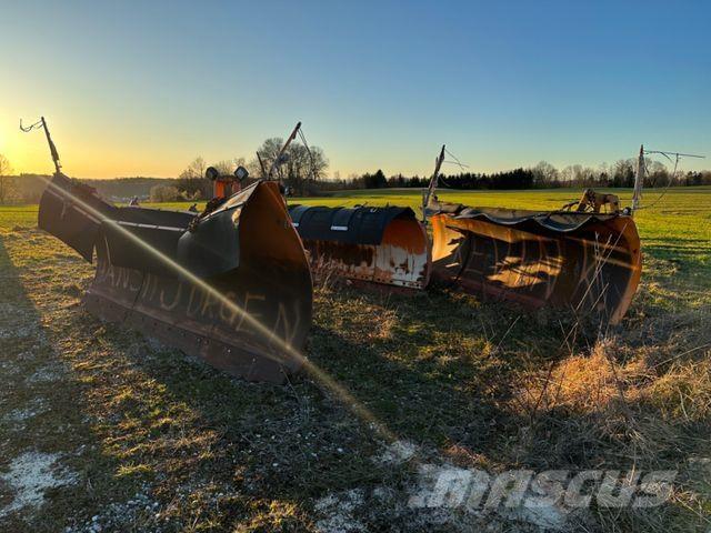 Dücker Schneepflug 双向犁