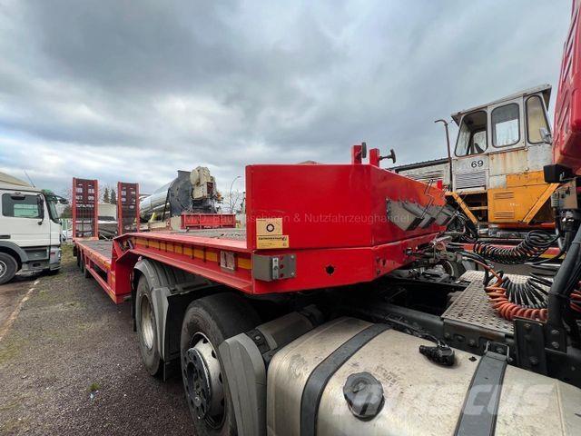 Faymonville STN-3UB 低平板半挂车