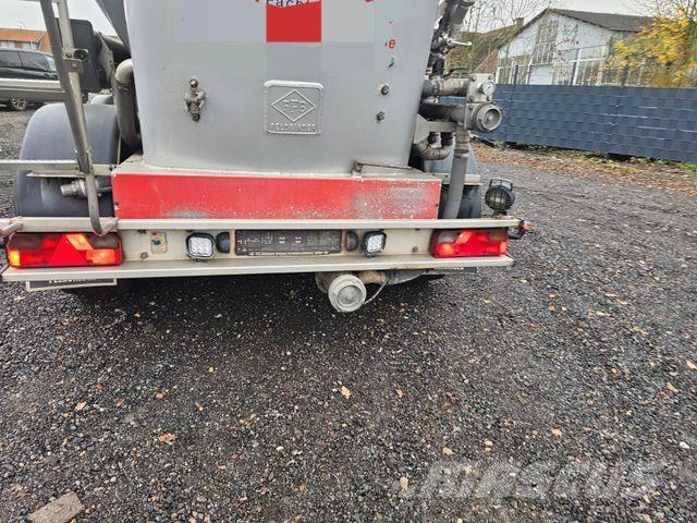 Feldbinder 46m³ 油罐半挂车