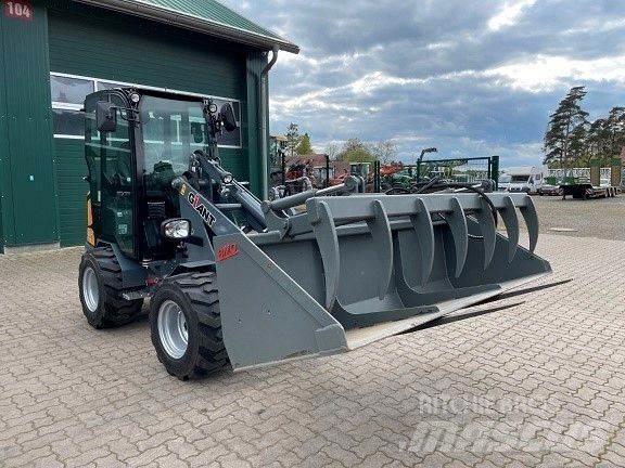 GiANT G2200 HD 轮式装载机