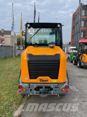 GiANT G5000 轮式装载机