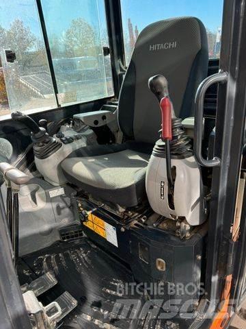 Hitachi ZX65USB-5 小型挖掘机