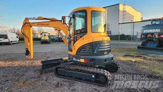 Hyundai R35z-9A 小型挖掘机