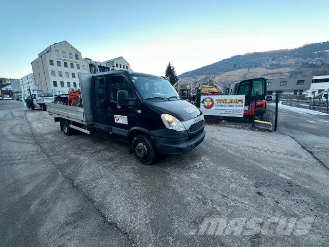 Iveco 65C17 皮卡车