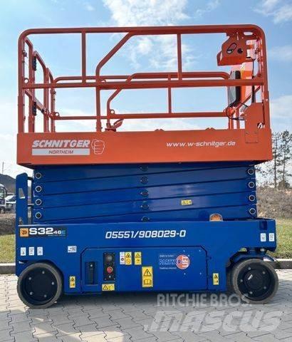 JCB 3246E 剪叉式升降机