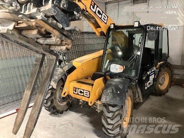 JCB 525-60 TS 伸缩臂叉装车|叉装车