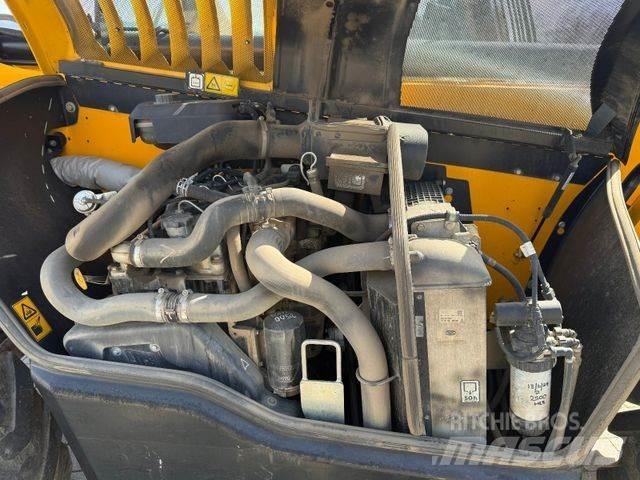 JCB 535-95 伸缩臂叉装车|叉装车