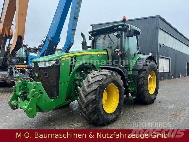 John Deere 8370 R 前装载和挖掘机