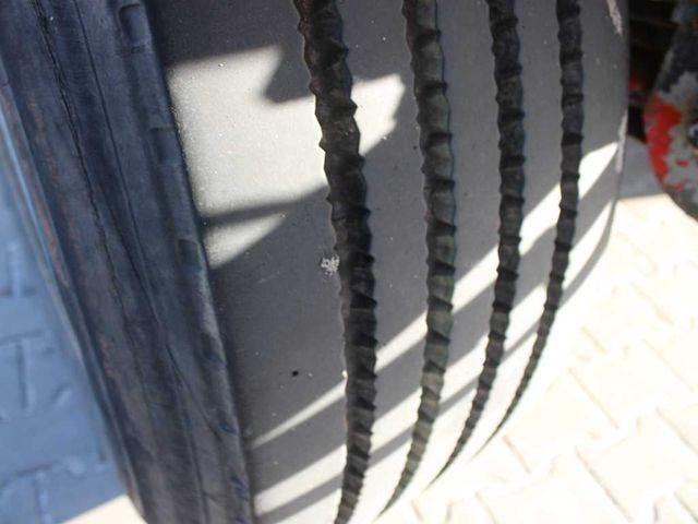Kögel ANBS, PNEU 80% 侧帘拖车