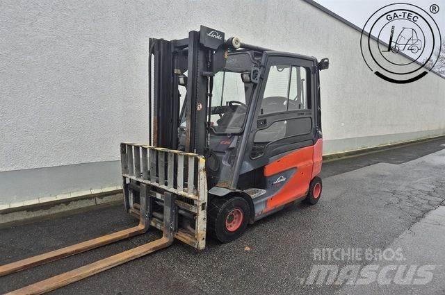 Linde E25/600 HL 电动叉车