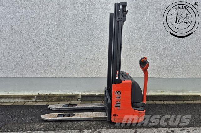Linde L12 高举式装载机