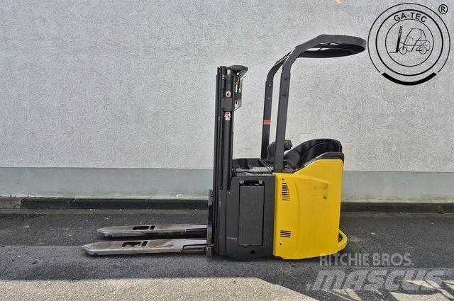 Linde L14SP 高举式装载机